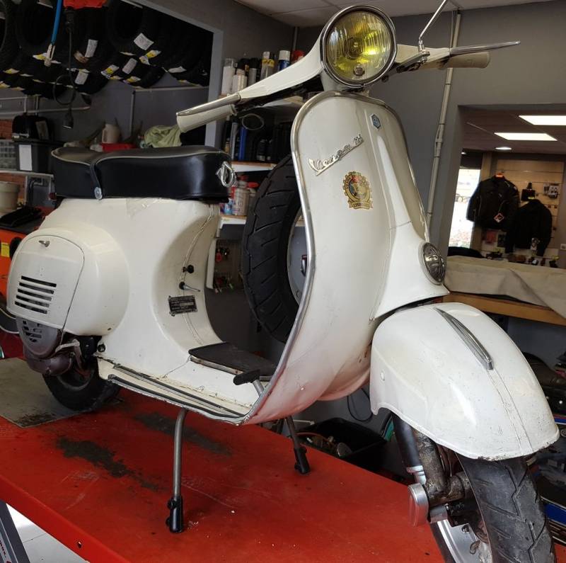 RESTAURATION VESPA PRIMAVERA 125 TOULON