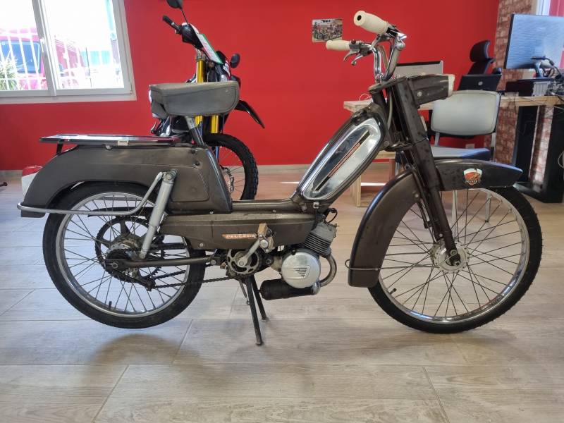 CYCLOMOTEUR PEUGEOT BB SIX FOURS LES PLAGES